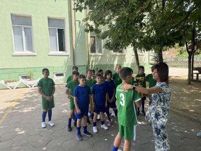 Награждаване на учениците от НУ "Отец Паисий" за участие в Националната програма "Заедно в изкуството и спорта" - НУ Отец Паисий - Пазарджик
